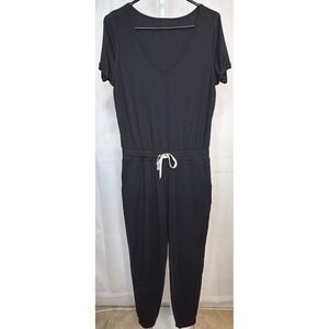 Vuori All Day Jumpsuit Black Short Sleeve Jogger V-Neck Size M